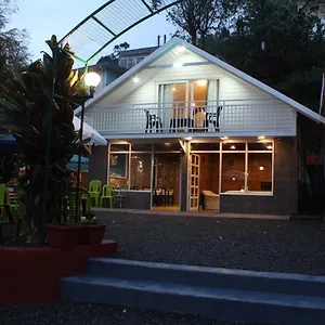 golden-munnar.hotels-munnar.com/